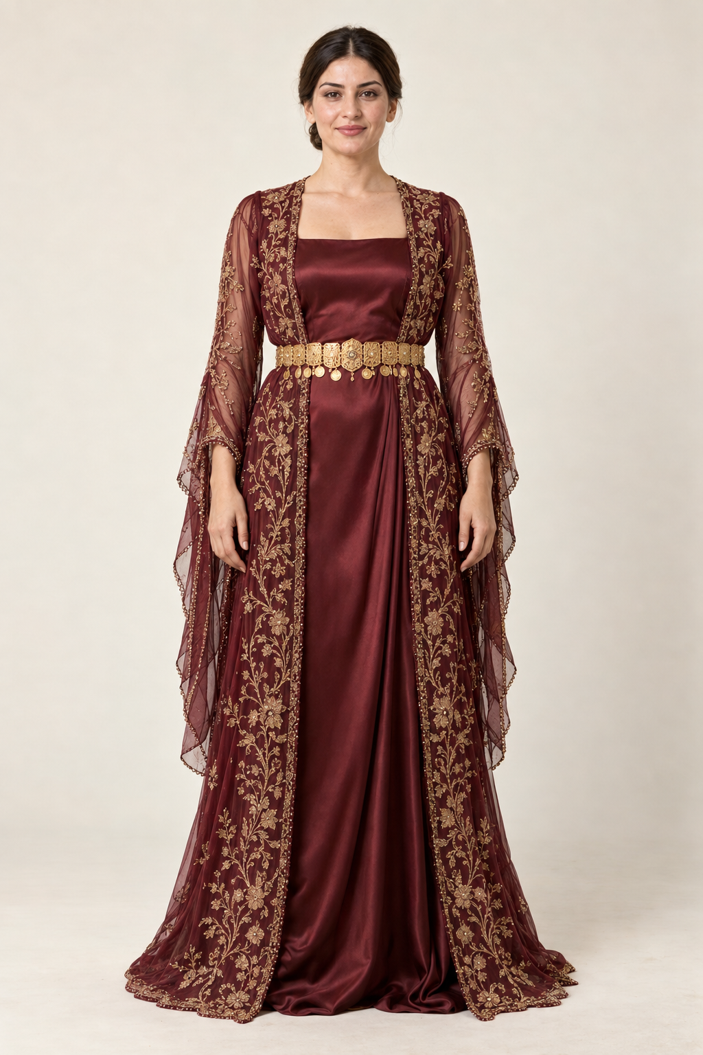 Bordo ve altın işlemeli fistanla temsili takı stil provası